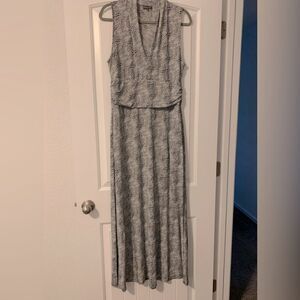 Vince Camuto Sleeveless Maxi Dress Size Large Ruching at the waist